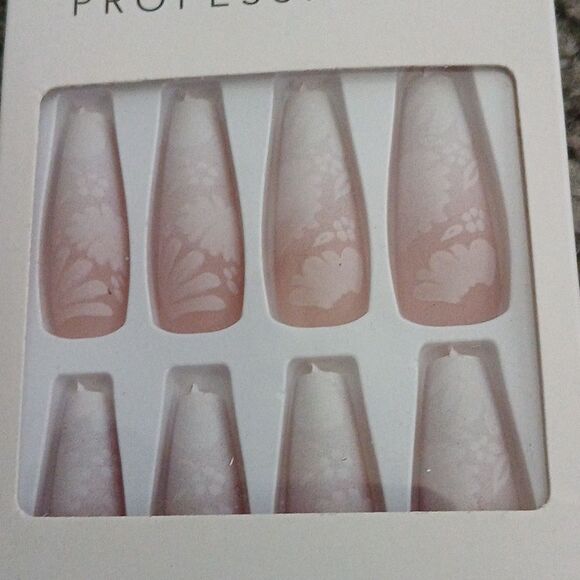 Press on Nails Pink and White Nails  NEW - Picture 2 of 5